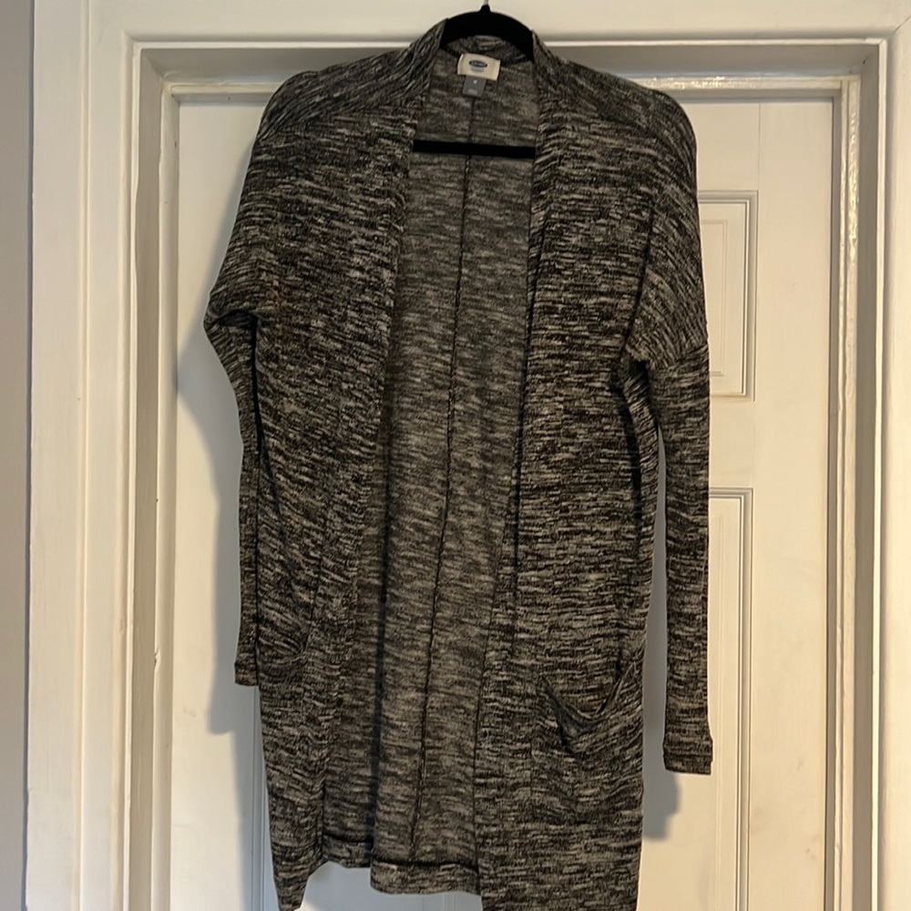 Old Navy heathered black long cardigan with two pockets size medium
